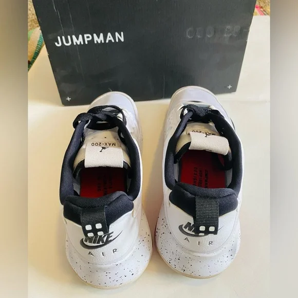 Jordan Max 200 - Picture 4 of 4